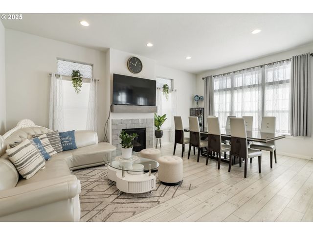 30778 Sw FIR Ave, Wilsonville, OR 97070