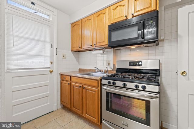 340 WESMOND DR, Alexandria, VA 22305