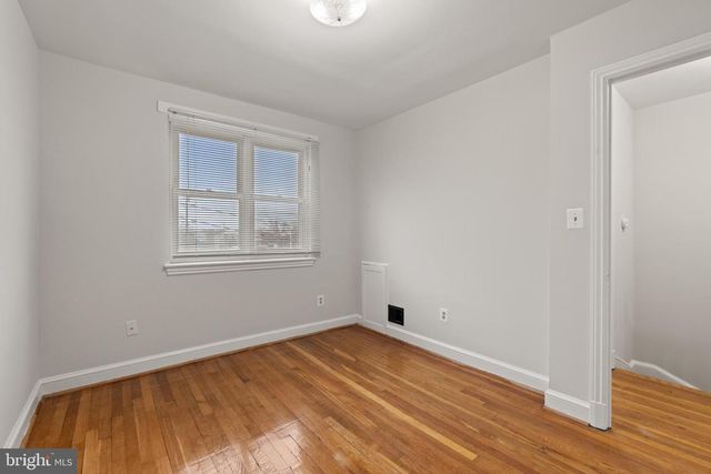 340 WESMOND DR, Alexandria, VA 22305