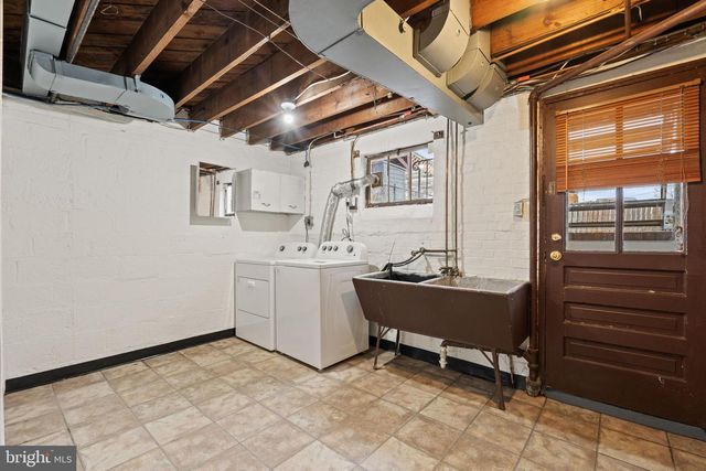 340 WESMOND DR, Alexandria, VA 22305