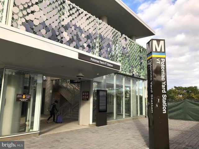 340 WESMOND DR, Alexandria, VA 22305