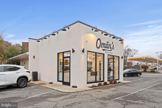 340 WESMOND DR, Alexandria, VA 22305