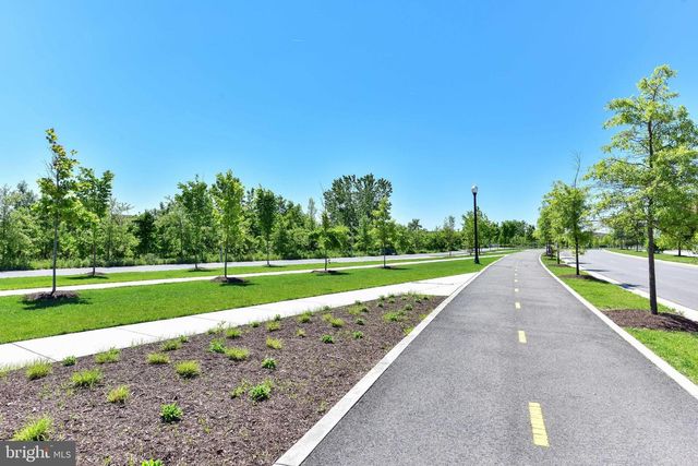 340 WESMOND DR, Alexandria, VA 22305