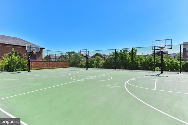 340 WESMOND DR, Alexandria, VA 22305