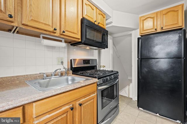 340 WESMOND DR, Alexandria, VA 22305