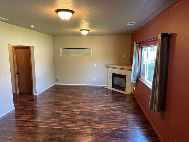 9211 E FRASER Ct, Spokane, WA 99206