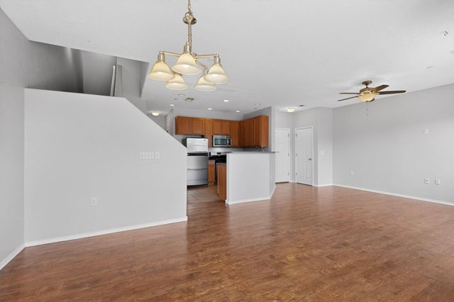 601 Menaul Boulevard NE UNIT 302, Albuquerque, NM 87107