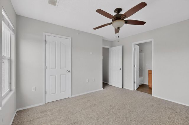 601 Menaul Boulevard NE UNIT 302, Albuquerque, NM 87107