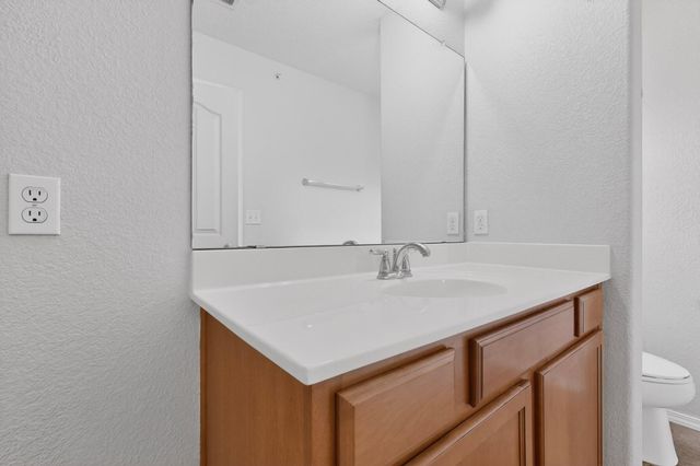 601 Menaul Boulevard NE UNIT 302, Albuquerque, NM 87107