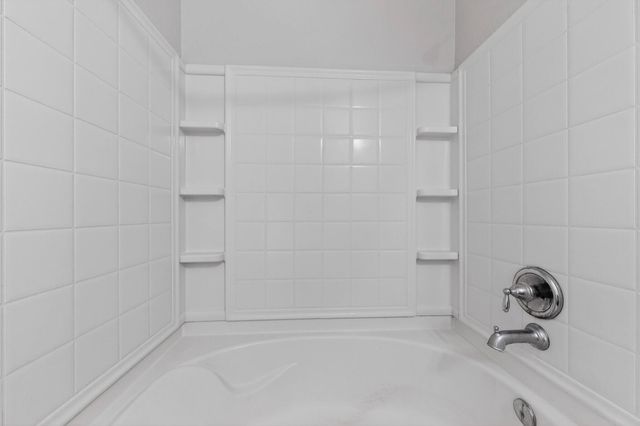 601 Menaul Boulevard NE UNIT 302, Albuquerque, NM 87107