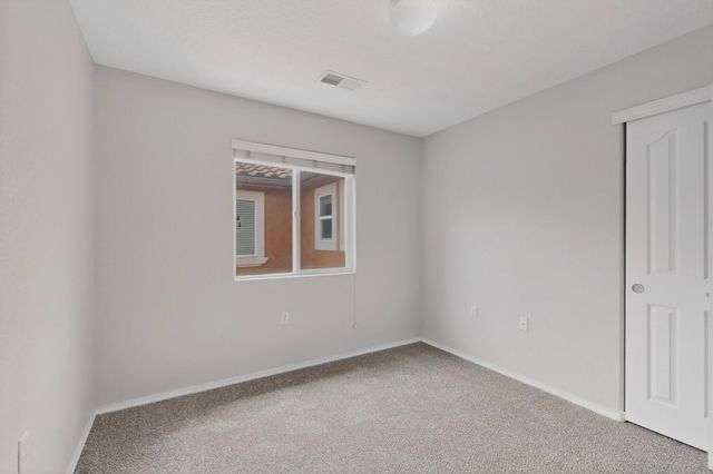 601 Menaul Boulevard NE UNIT 302, Albuquerque, NM 87107