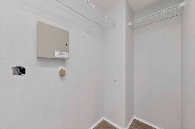 601 Menaul Boulevard NE UNIT 302, Albuquerque, NM 87107
