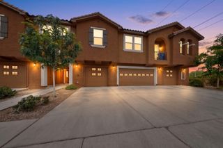 601 Menaul Boulevard NE UNIT 302, Albuquerque, NM 87107
