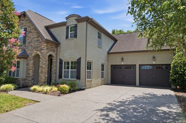 1005 Vinings Blvd, Gallatin, TN 37066