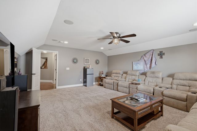 1005 Vinings Blvd, Gallatin, TN 37066
