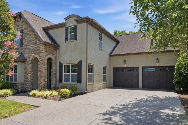 1005 Vinings Blvd, Gallatin, TN 37066