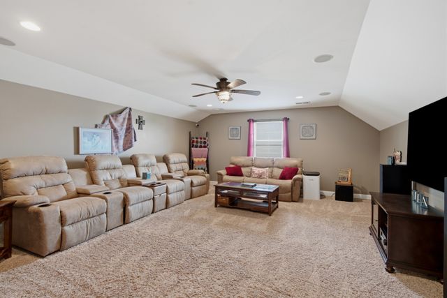 1005 Vinings Blvd, Gallatin, TN 37066