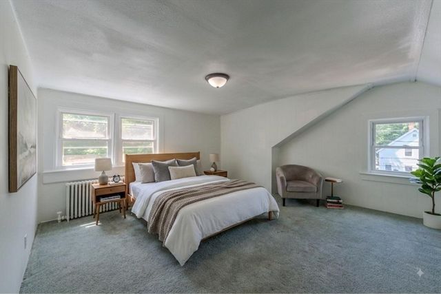 34 Hawthorne St, North Attleboro, MA 02760