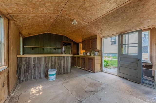 34 Hawthorne St, North Attleboro, MA 02760