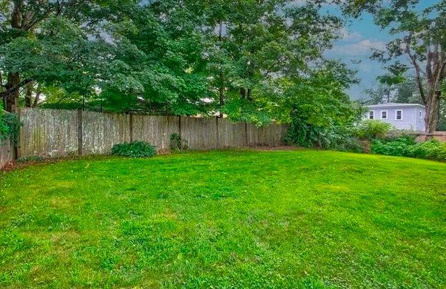 34 Hawthorne St, North Attleboro, MA 02760