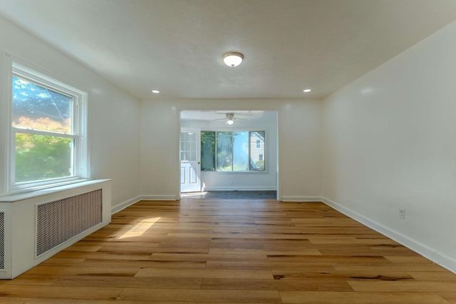 34 Hawthorne St, North Attleboro, MA 02760
