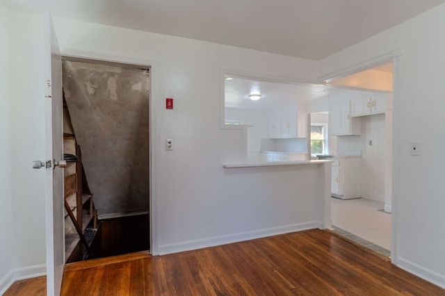 34 Hawthorne St, North Attleboro, MA 02760