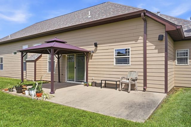 2003 AUGUST BRIGGS DR, Columbia, MO 65201