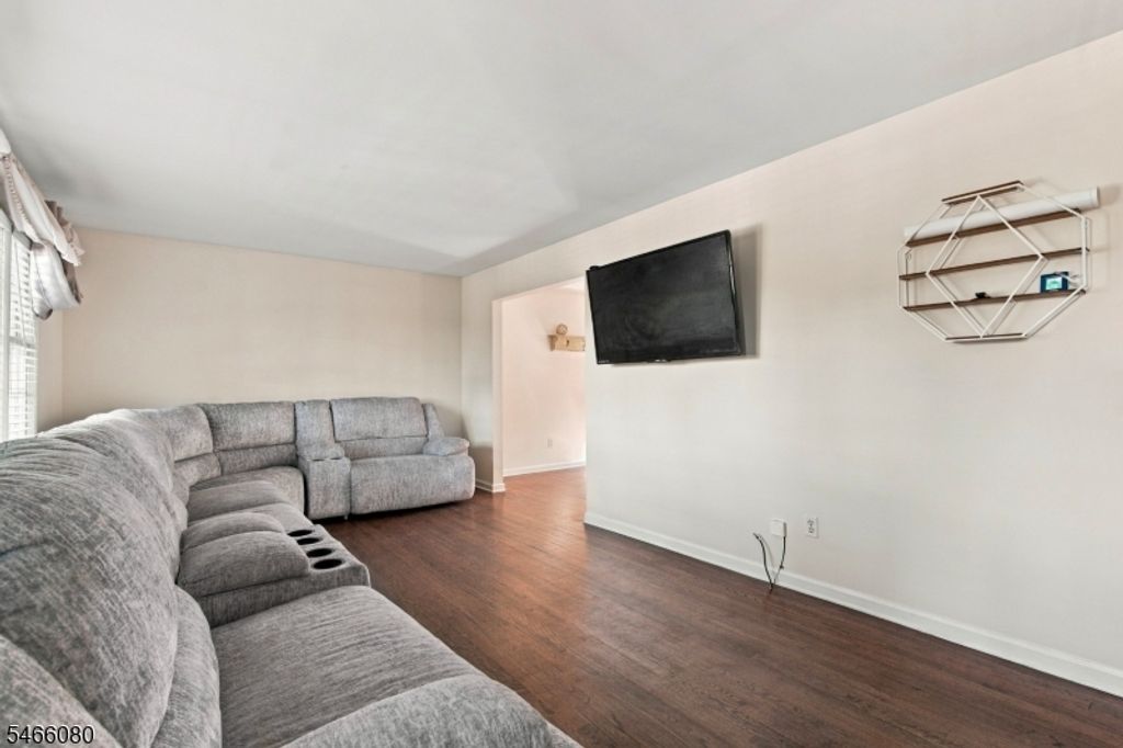 23 Elizabeth Ave, Stanhope Boro, NJ 07874 — photo 3