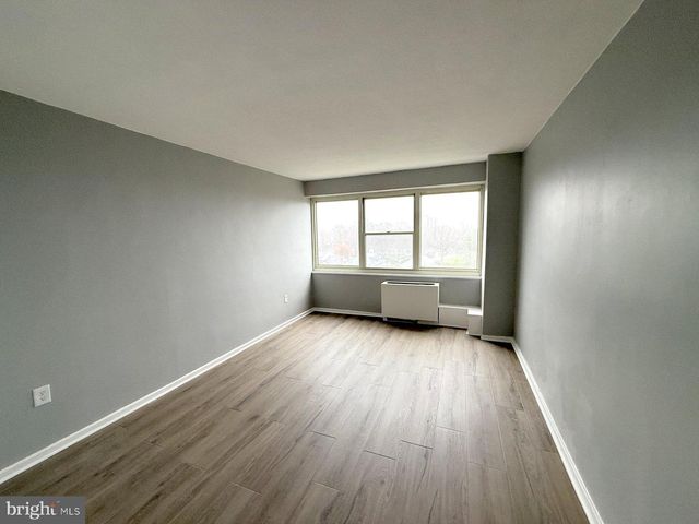 903 BARCLAY TOWERS, Cherry Hill, NJ 08034