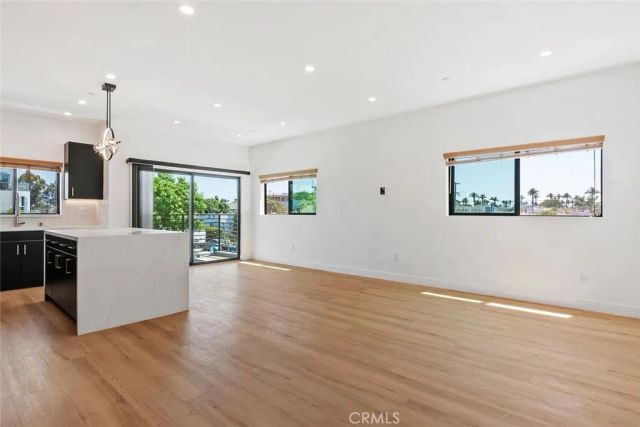 2633 S Cochran, Los Angeles, CA 90016