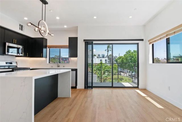 2633 S Cochran, Los Angeles, CA 90016