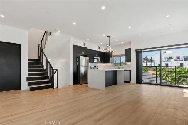 2633 S Cochran, Los Angeles, CA 90016