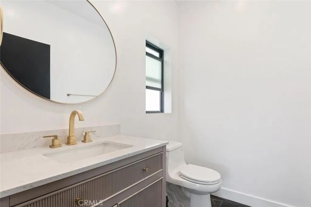 2633 S Cochran, Los Angeles, CA 90016