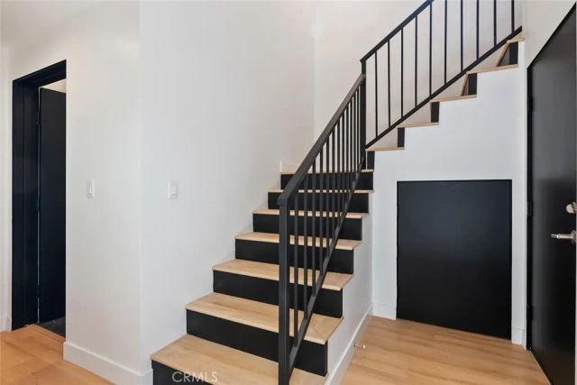 2633 S Cochran, Los Angeles, CA 90016