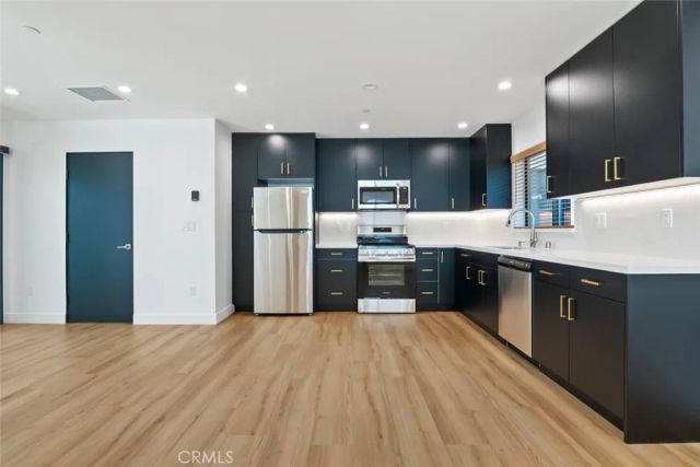 2633 S Cochran, Los Angeles, CA 90016