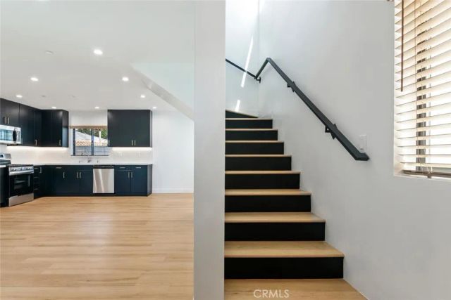 2633 S Cochran, Los Angeles, CA 90016