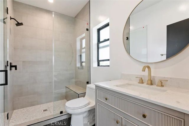 2633 S Cochran, Los Angeles, CA 90016