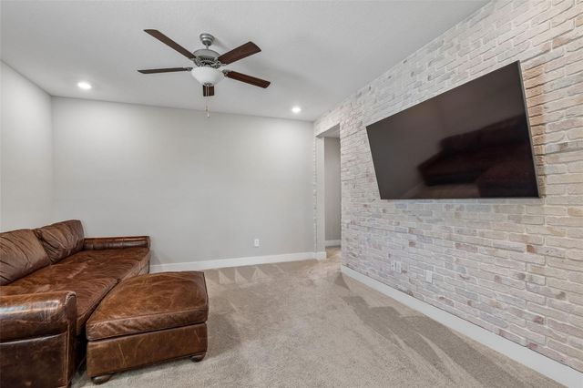 7512 S KISSIMMEE STREET, Tampa, FL 33616