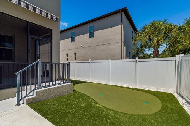 7512 S KISSIMMEE STREET, Tampa, FL 33616