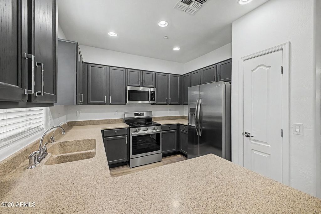 15847 N 74TH Drive, Peoria, AZ 85382 — photo 3
