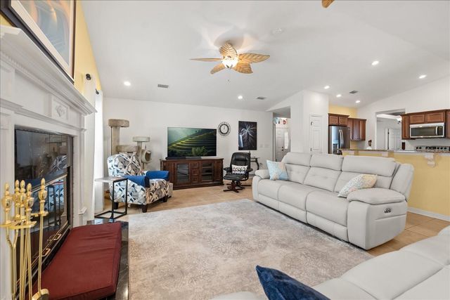 1254 TIMBERIDGE LOOP S, Lakeland, FL 33809