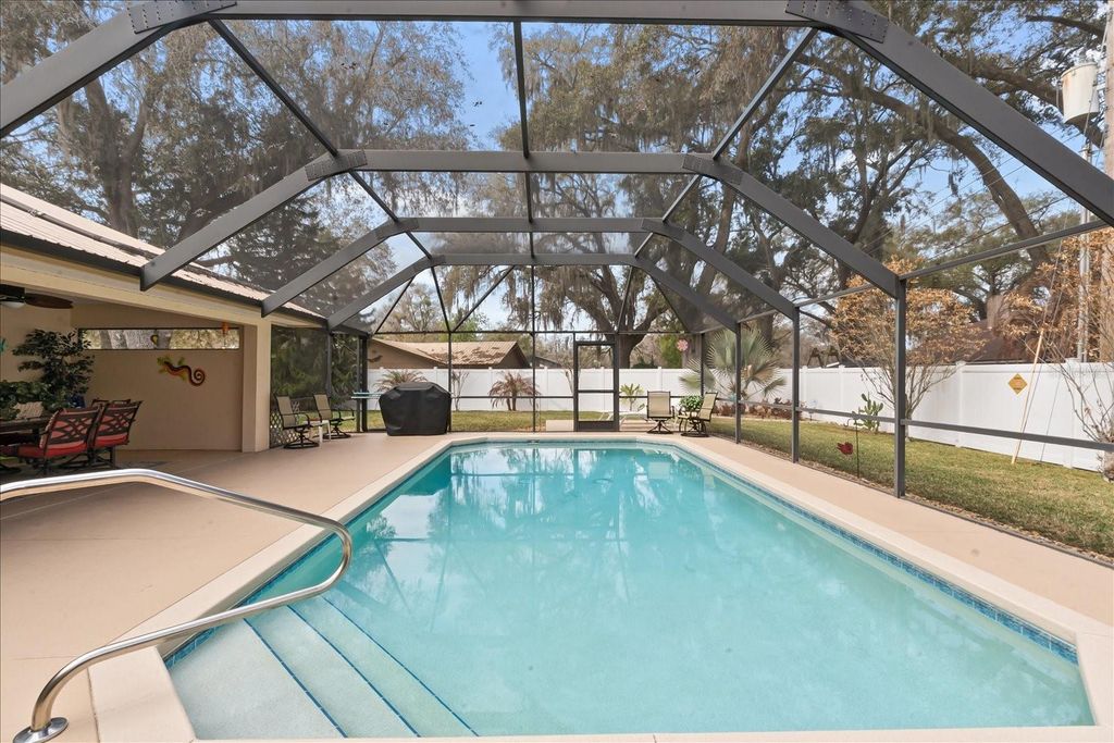 Image 32 of property listing at 1254 TIMBERIDGE LOOP S, Lakeland, FL 33809