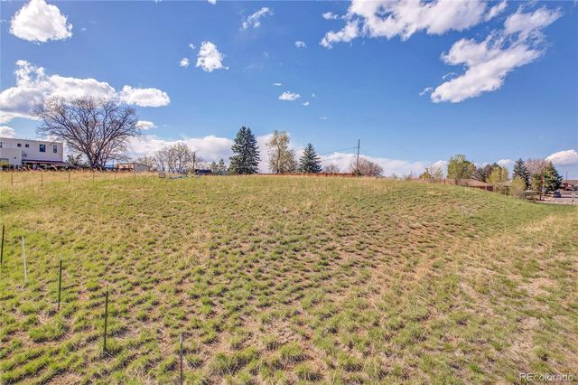 7402 W 76th Avenue, Arvada, CO 80003