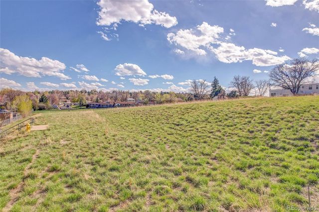 7402 W 76th Avenue, Arvada, CO 80003