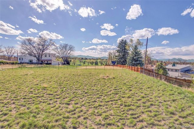7402 W 76th Avenue, Arvada, CO 80003