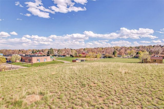 7402 W 76th Avenue, Arvada, CO 80003