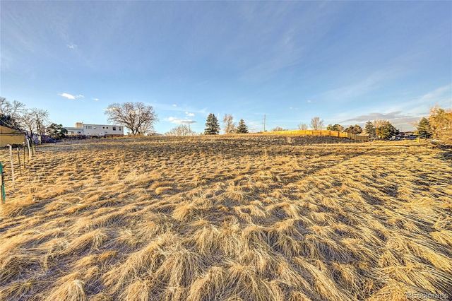 7402 W 76th Avenue, Arvada, CO 80003