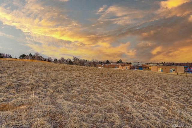 7402 W 76th Avenue, Arvada, CO 80003