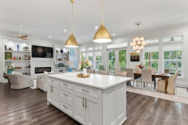 125 Terrace Drive, Pass Christian, MS 39571