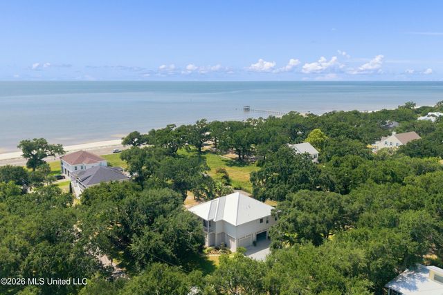 125 Terrace Drive, Pass Christian, MS 39571